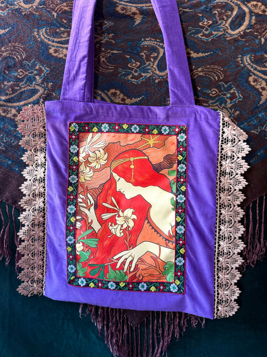 L'ermitage Amethyst Lace