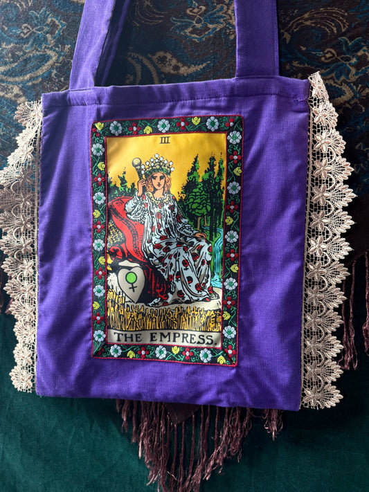 The Empress Amethyst Lace