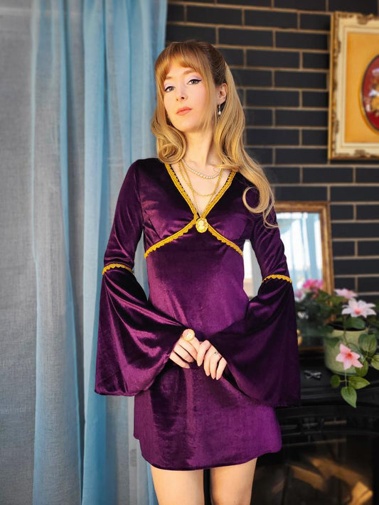 Coven Velvet Bell Sleeve Dress